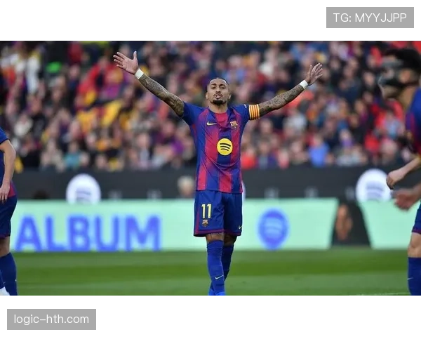 萨卡 vs 拉菲尼亚:右边锋进攻效率与战术适配性对比 萨卡 vs 拉菲尼亚:右边锋进攻效率与战术适配性对比